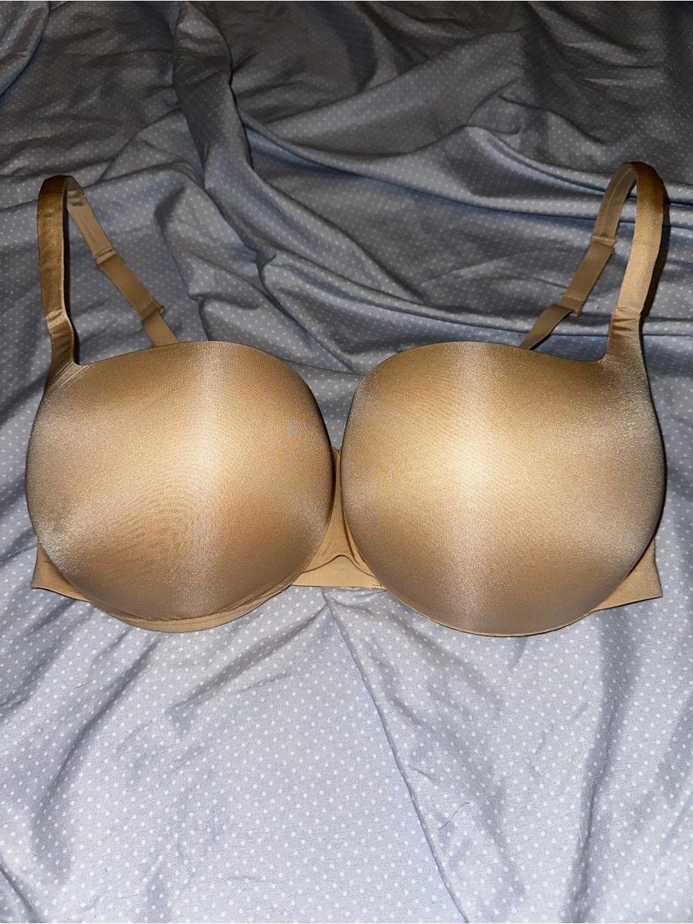 Skims ultimate push up balconette bra 34DDD
Some spots, I haven't tried to clean